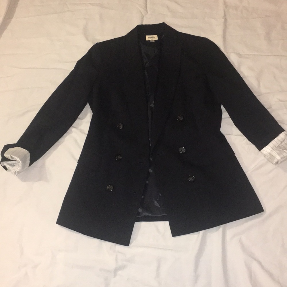 Couple of times wore dark blue Fossil blazer